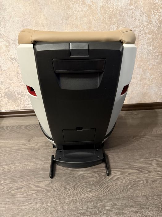 Автокресло Babyton Comfort Fix Eco С 15-36 кг Isofix б/у