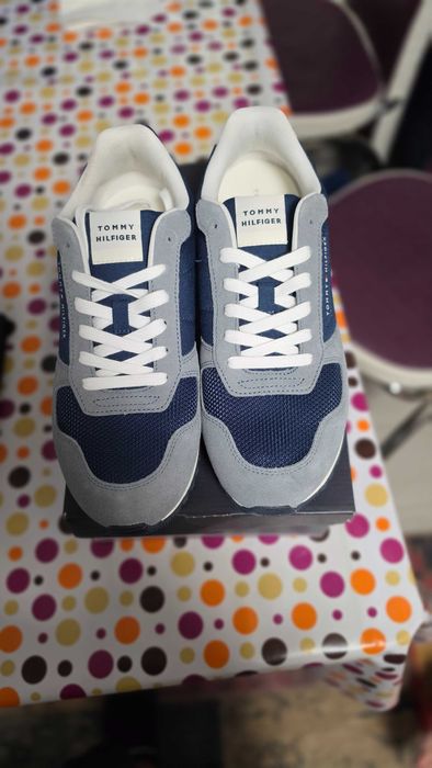 Adidasi Tommy Hilfiger