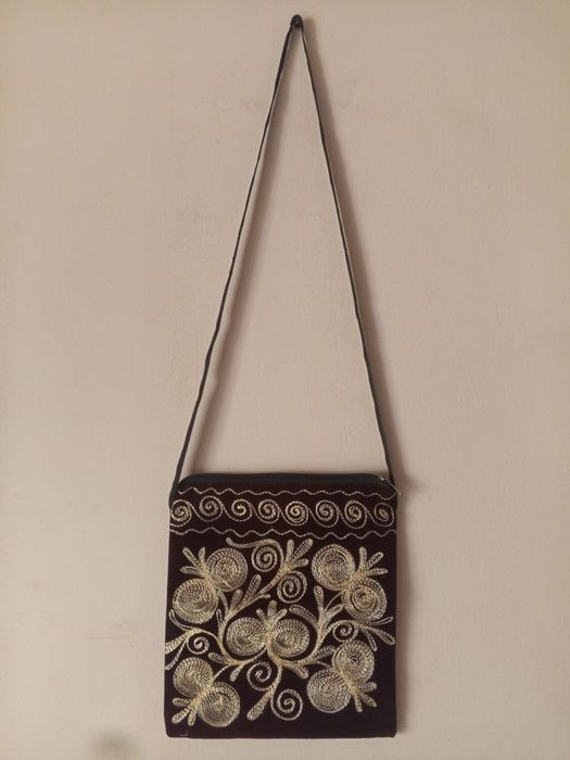 Milliy Popov sumkachasi sotiladi