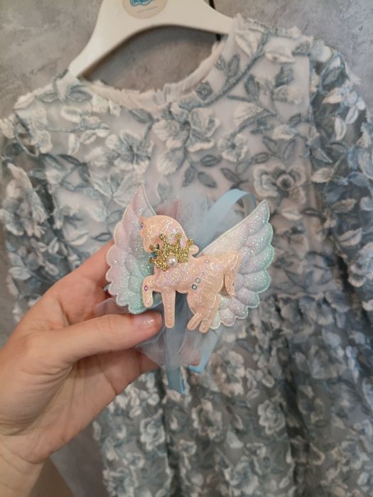 Нарядное платье на девочку