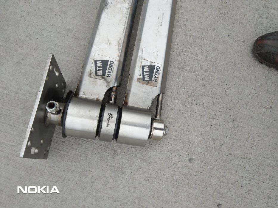 Brațe spălătorie self service