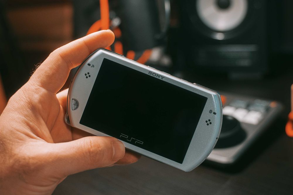 PSP Go Pearl White, 16gb modat