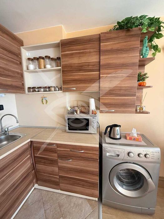 Продава се Двустаен апартамент в Свети Влас - 57 кв.м за 1492 €/кв.м - Снимка #2