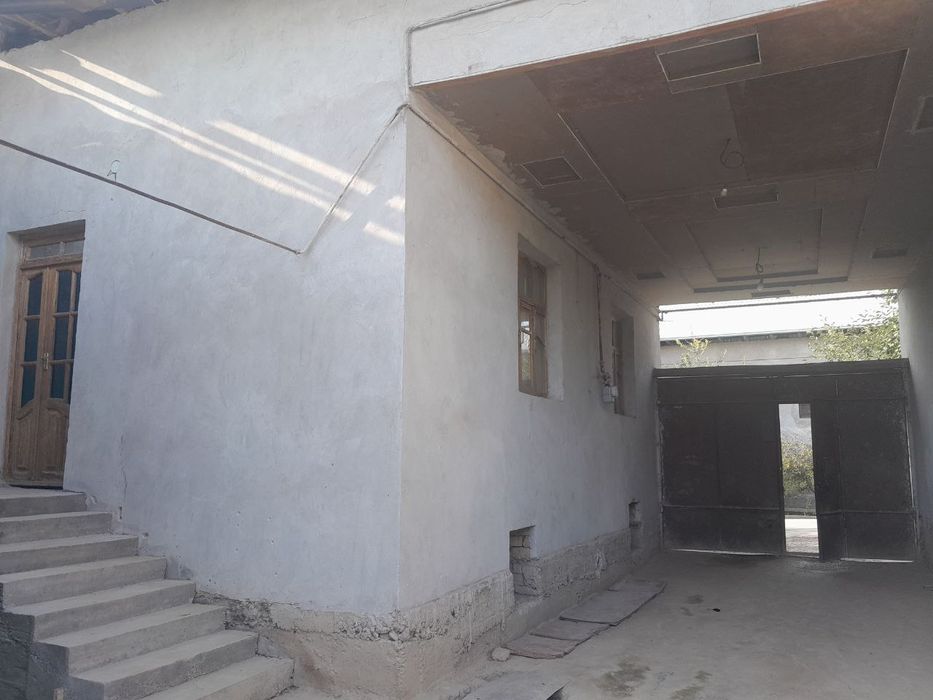 Uchaska sotiladi srochna