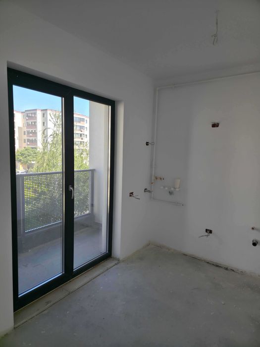 Apartament 2 camere Constanța, Tomis Plus, deasupra magazin Froo