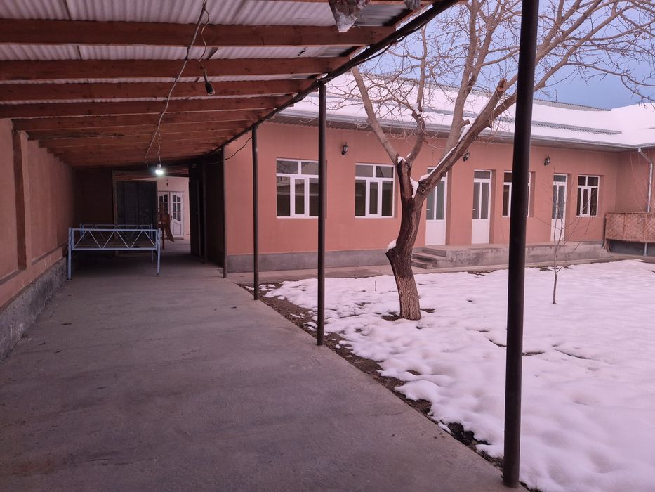 Sirdaryo shaharda yangi uy sotiladi