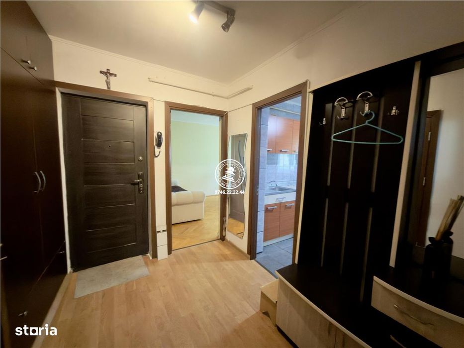 Apartament 3 camere, intermediar, Toma-Cozma