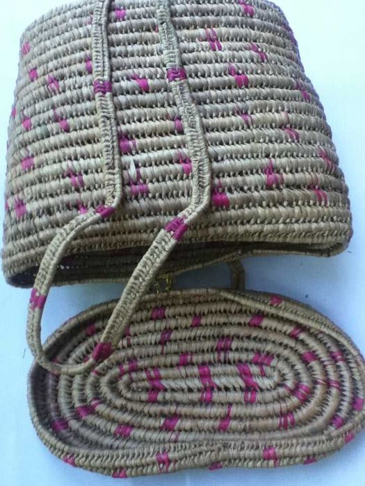 Подарочная корзина  из натуральных пальмовых ветвей (Алжир)Новая  Фото