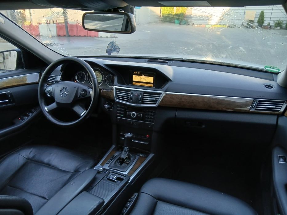 Mercedes-Benz E220 2012 Automat EURO 5 Acte la Zi