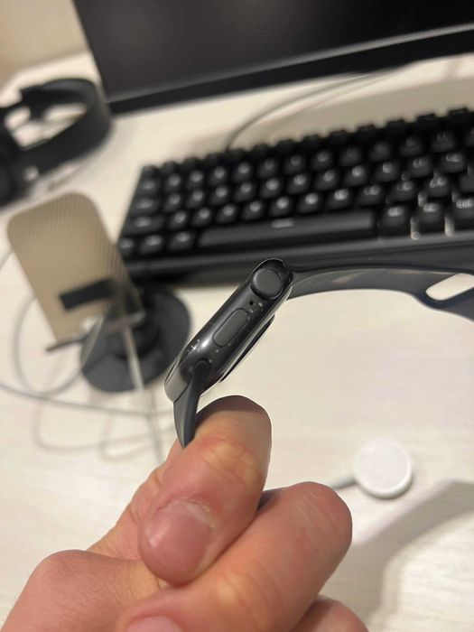 часы Apple Watch se 40mm