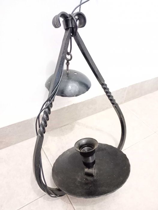 Стари полюлеи от ковано желязо 2 бр.