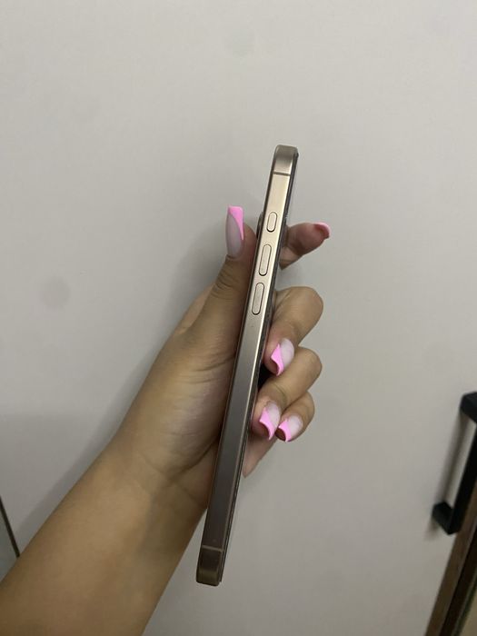 Iphone 16 pro max 256гб состояние идеал