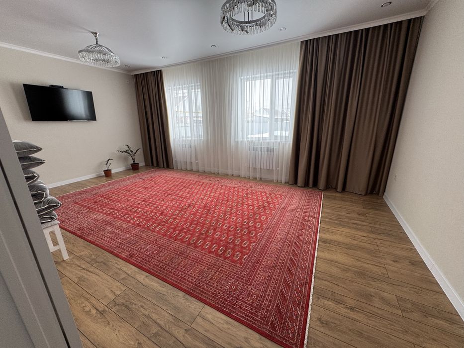 Большой, теплый дом