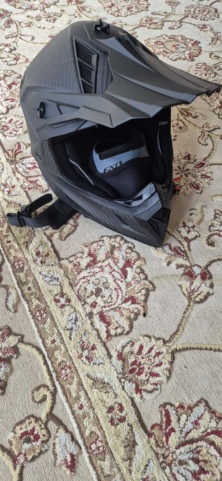 Шлем для снегохода