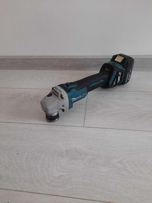 Makita DGA511Z ъглошлайф