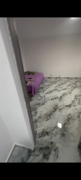 Garsoniera de vânzare