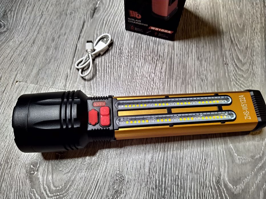 Lanterna XHP50 cu oglinda pentru distante mari cu incarcare solara-usb