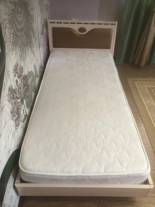 Кровать односпальная