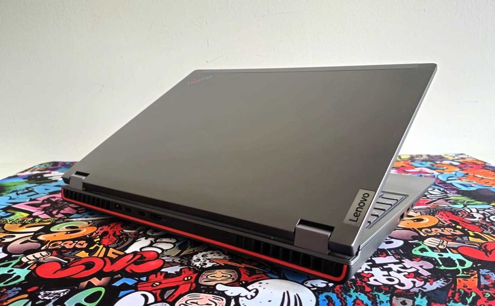 Lenovo P16  i9-13980HX, OLED, RXT ADA3500. WorkStation Laptop