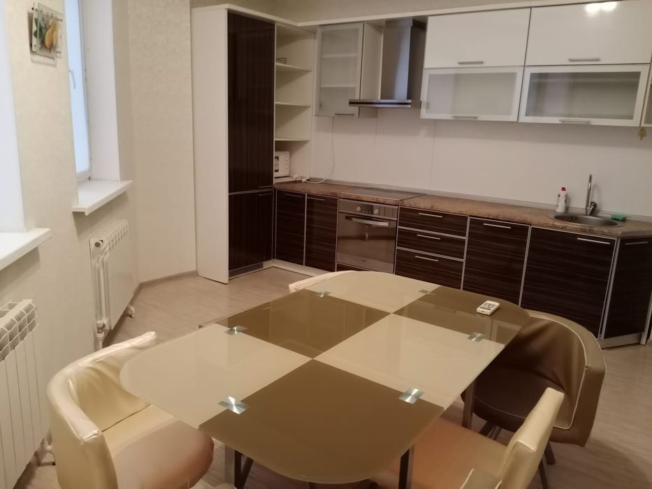 Сдам 3х комнатную квартиру в 11мкр ЖК Фаворит.Ночные скидки имеются