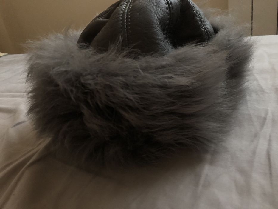 Шапки от естествена кожа