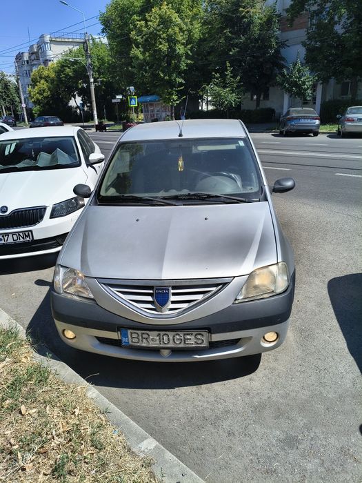 Dacia Logan anul 2008
