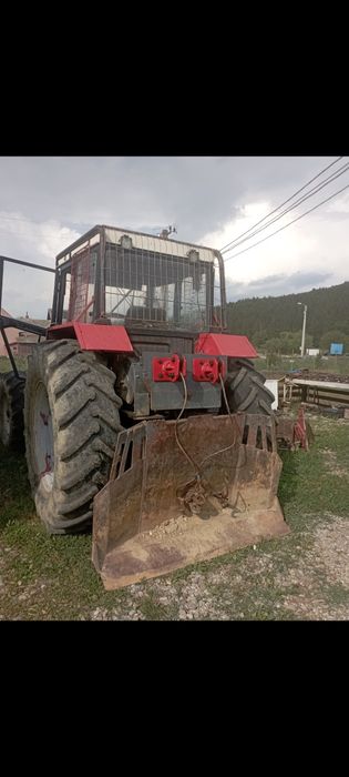 Vînd sau schimb Tractor Forestier