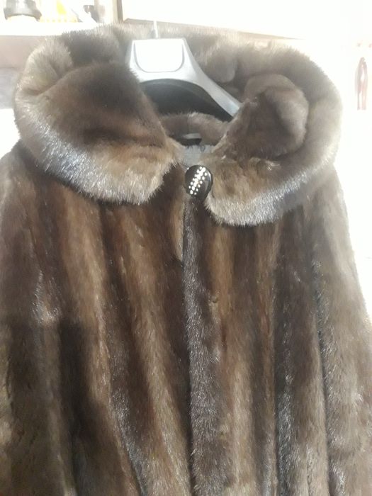 Продам норковую шубу