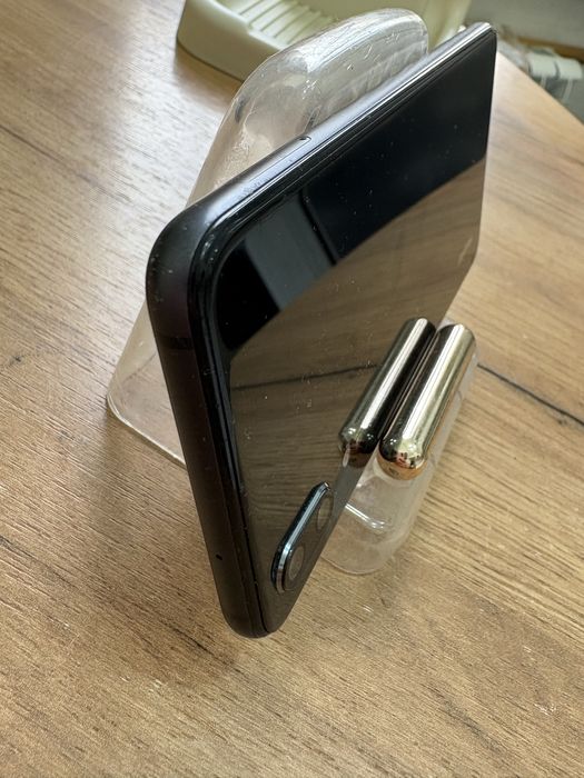 Продам Хуавей П20/ Huawei P20