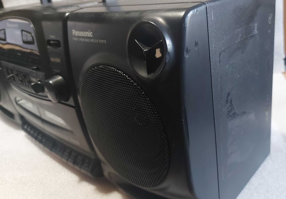Panasonic RX-DT600 двукасетъчен радиокасетофон със CD плейър