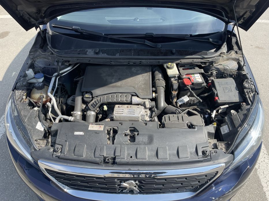 Peugeot 308 1,2 turbo benzina automat