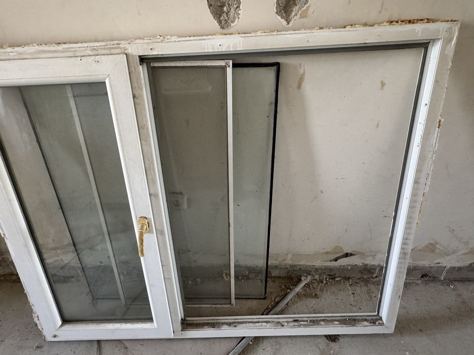 Продам окна комнатные  стеклопакетеые