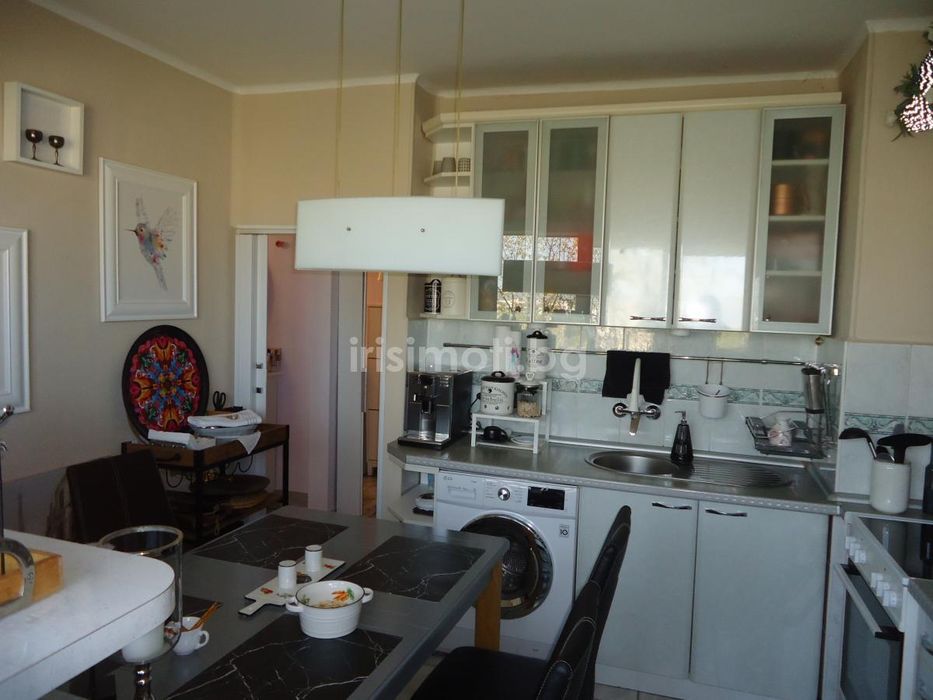 Продава се Тристаен апартамент в София, Люлин 9 - 84 кв.м за 1275 €/кв.м - Снимка #8