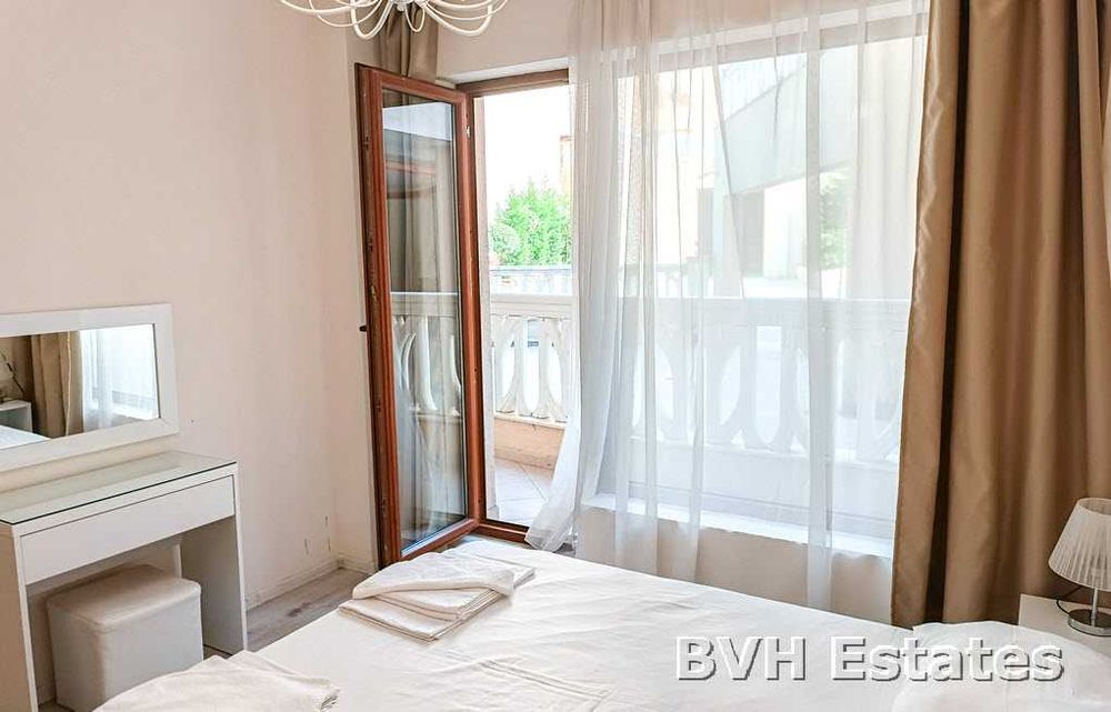 Тристаен апартамент с морска гледка във Varna Southbay Residence