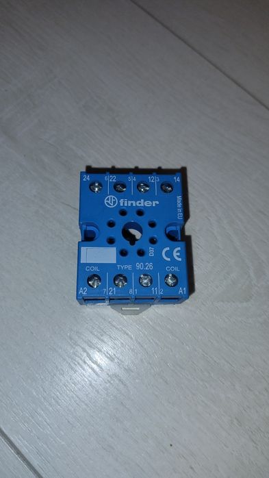 Реле времени Finder (Германия)
