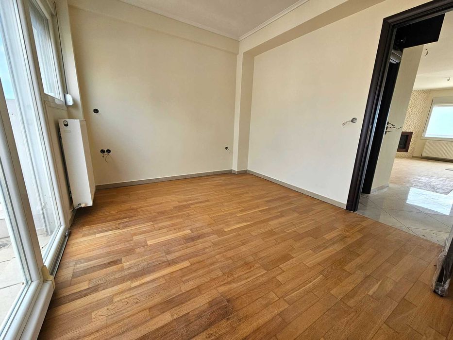 За продажба на апартамент 140 в Timios Stavros Kavalas (код 8192)