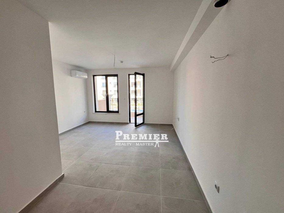 Продава се Едностаен апартамент в Свети Влас - 32 кв.м за 2282 €/кв.м - Снимка #2