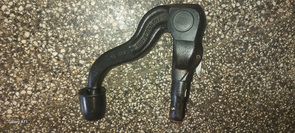 Теглич за ауди не използван