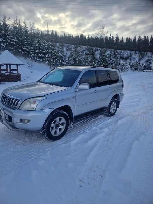 Vînd Toyota land CRUISER