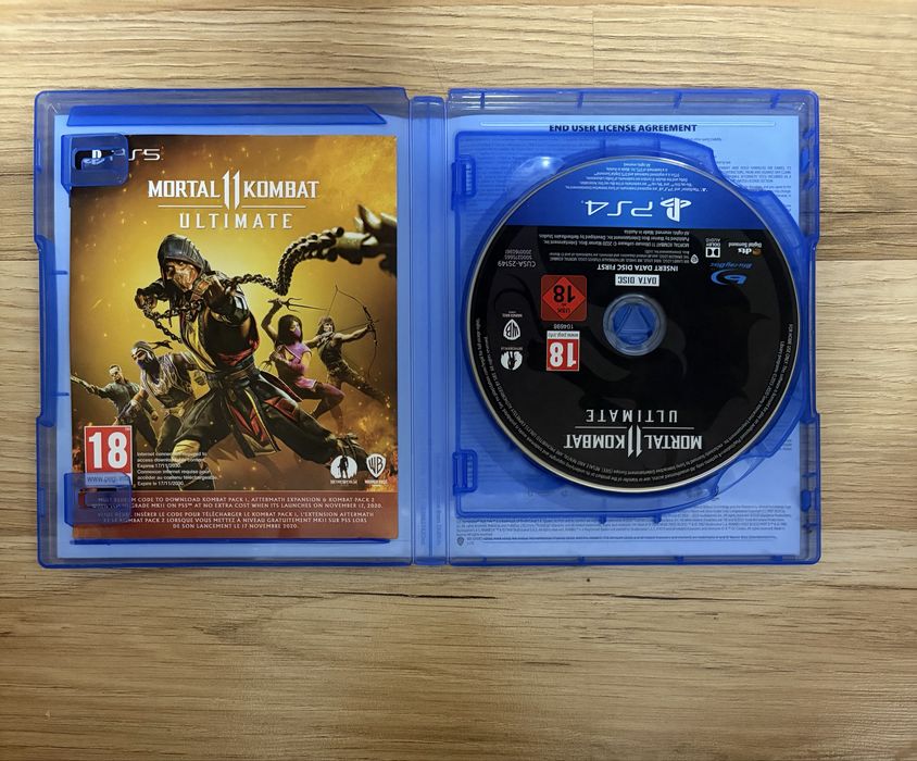 Игри за ps4 няма проблем с дисковете и няма скъсани калъфки за дисковете