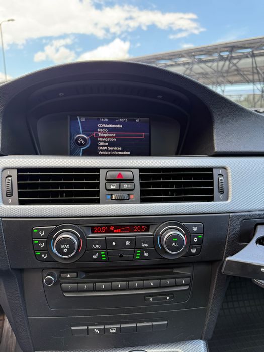 BMW 3 Series 2011 — imagine 4