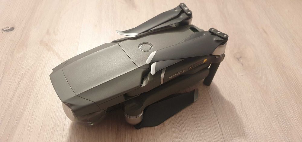 DJI Mavic 2 Pro 20MP 4K HDR + Fly More Kit, < 3H de zbor, impecabila