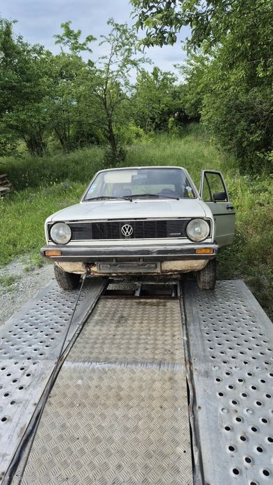 Vând Golf 1 automat
