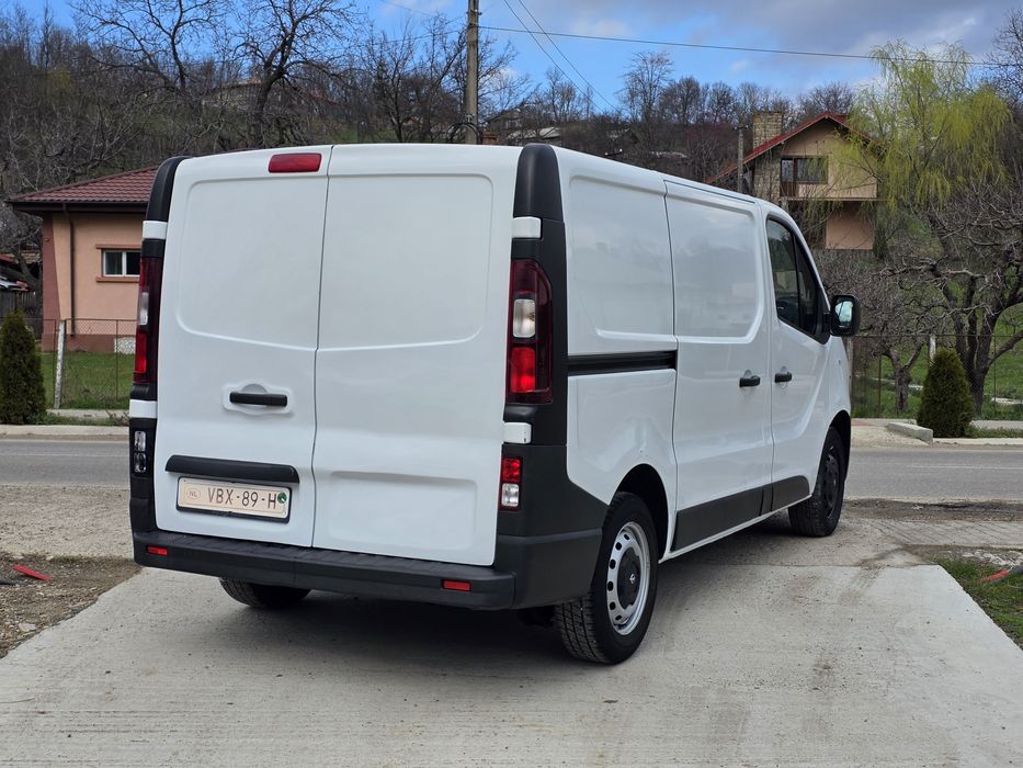 Opel Vivaro 1.6  Diesel euro 6 ,an 2020