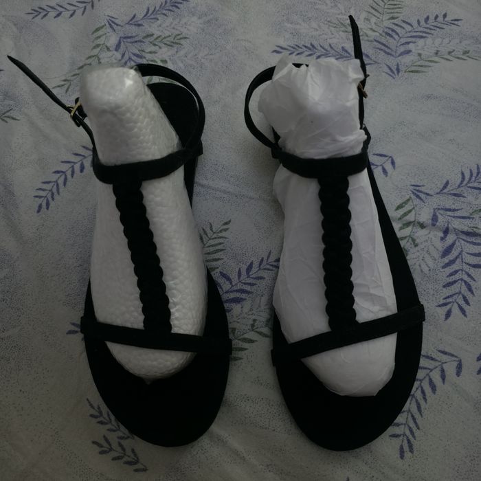 Продаются босоножки!