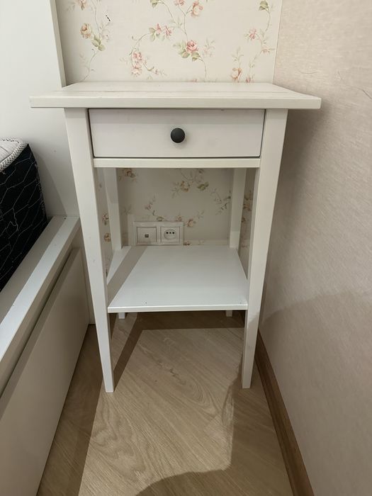 Продам комод, тумбочки ikea