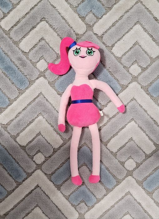 jucarie de plus roz fete
