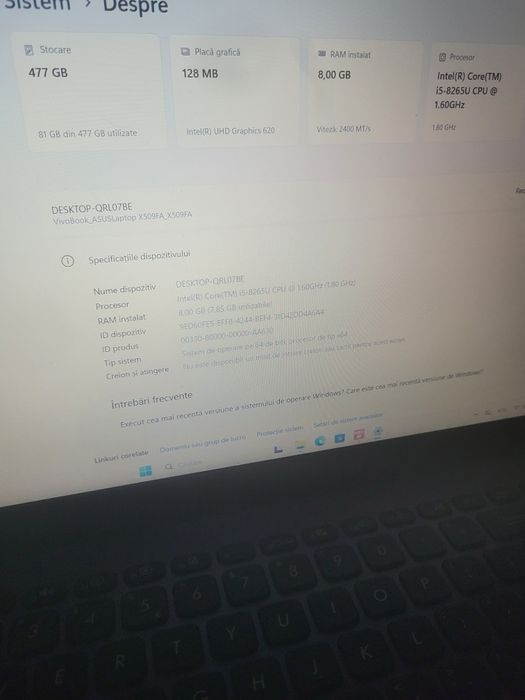 Laptop Acer cu i5 8265U, 8 GB RAM si SSD 500 GB