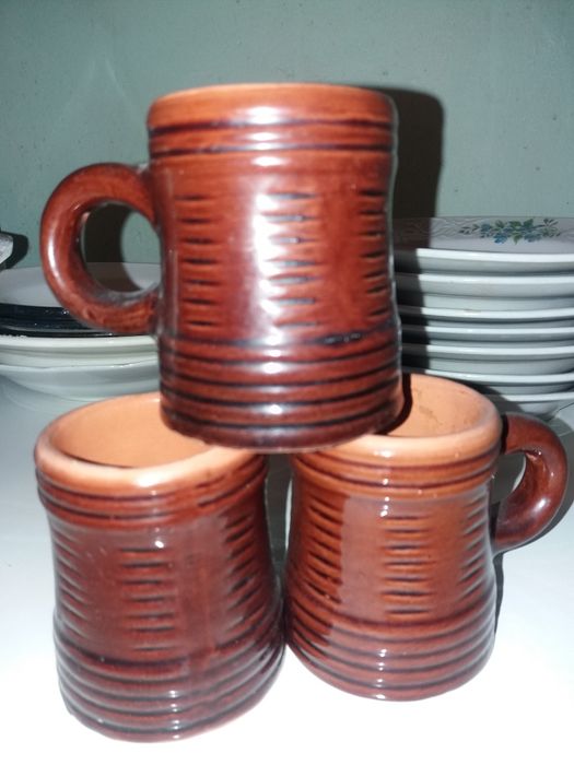 Кружки  глиняные