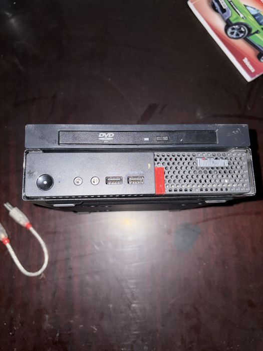 Mini PC Lenovo ThinkCentre Tiny + Unitate Optică DVD-RW (i5 / SSD)